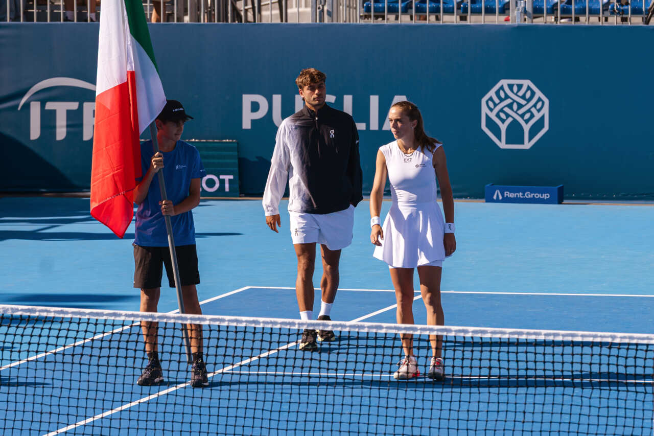 Galleria foto 'Hopman Cup a Bari: Bronzetti batte Vekic e porta in vantaggio l’Italia 1-0 sulla Croazia. Cobolli in campo' - foto 1