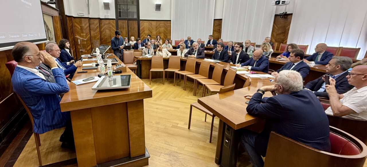 Galleria foto 'Ex Ilva, conclusa la riunione al Ministero delle Imprese: la decisione rinviata al 31 luglio' - foto 1