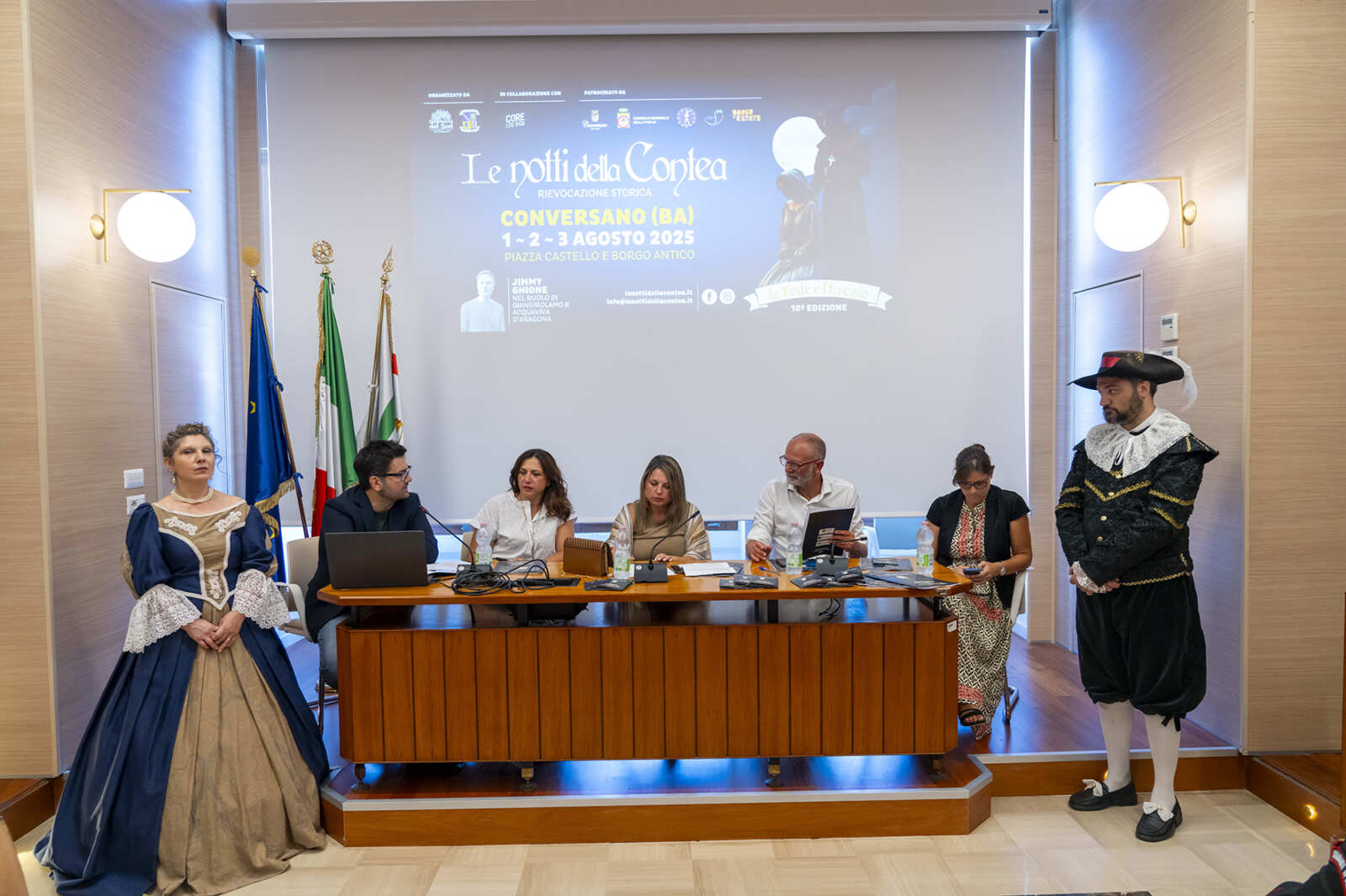 Galleria foto 'A Conversano trionfa la storia con “Le Notti della Contea”: Jimmy Ghione sarà il Conte Giangirolamo – FOTO' - foto 1