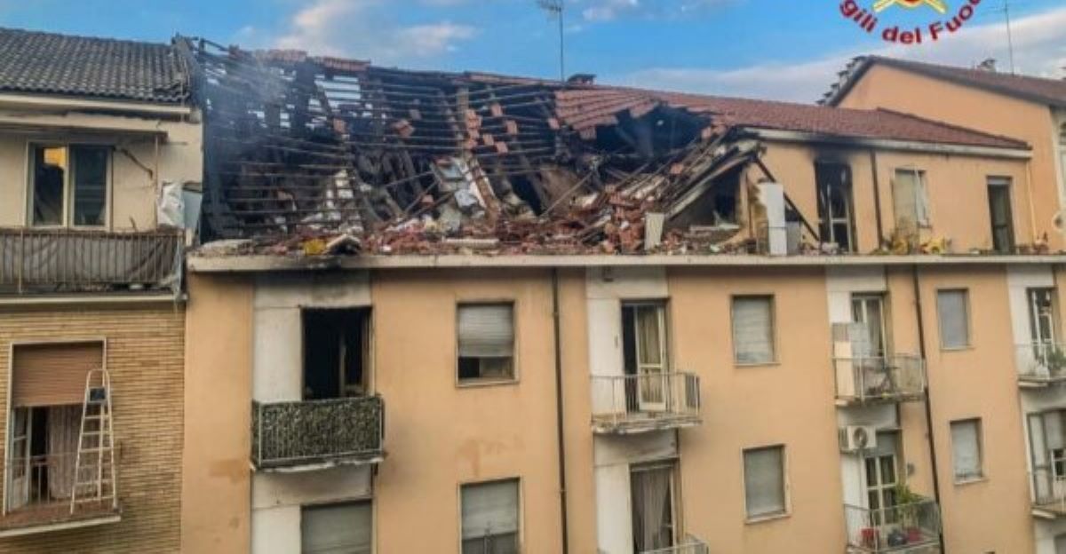 Galleria foto 'Esplosione a Torino, voleva vendicarsi contro l’ex: arrestato un 40enne. Un morto e cinque feriti' - foto 1