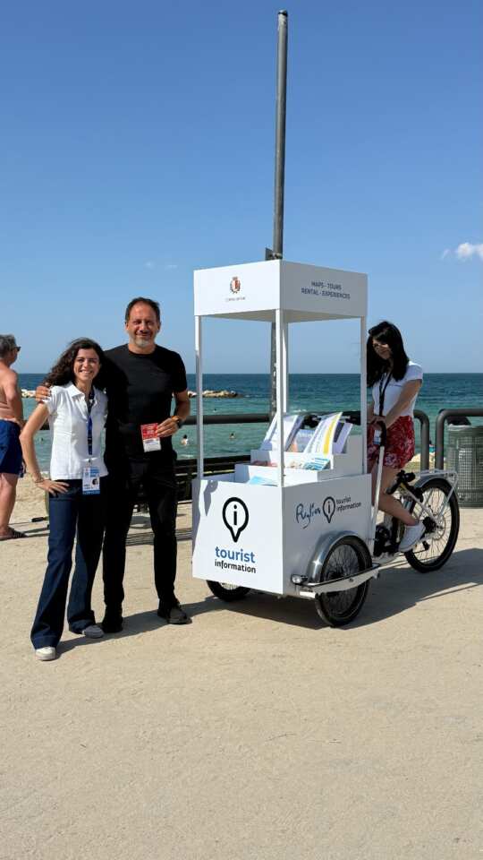 Galleria foto 'Bari potenzia l’accoglienza turistica: via all’Info Point mobile e tour gratuiti per «esperienze autentiche» – FOTO' - foto 1