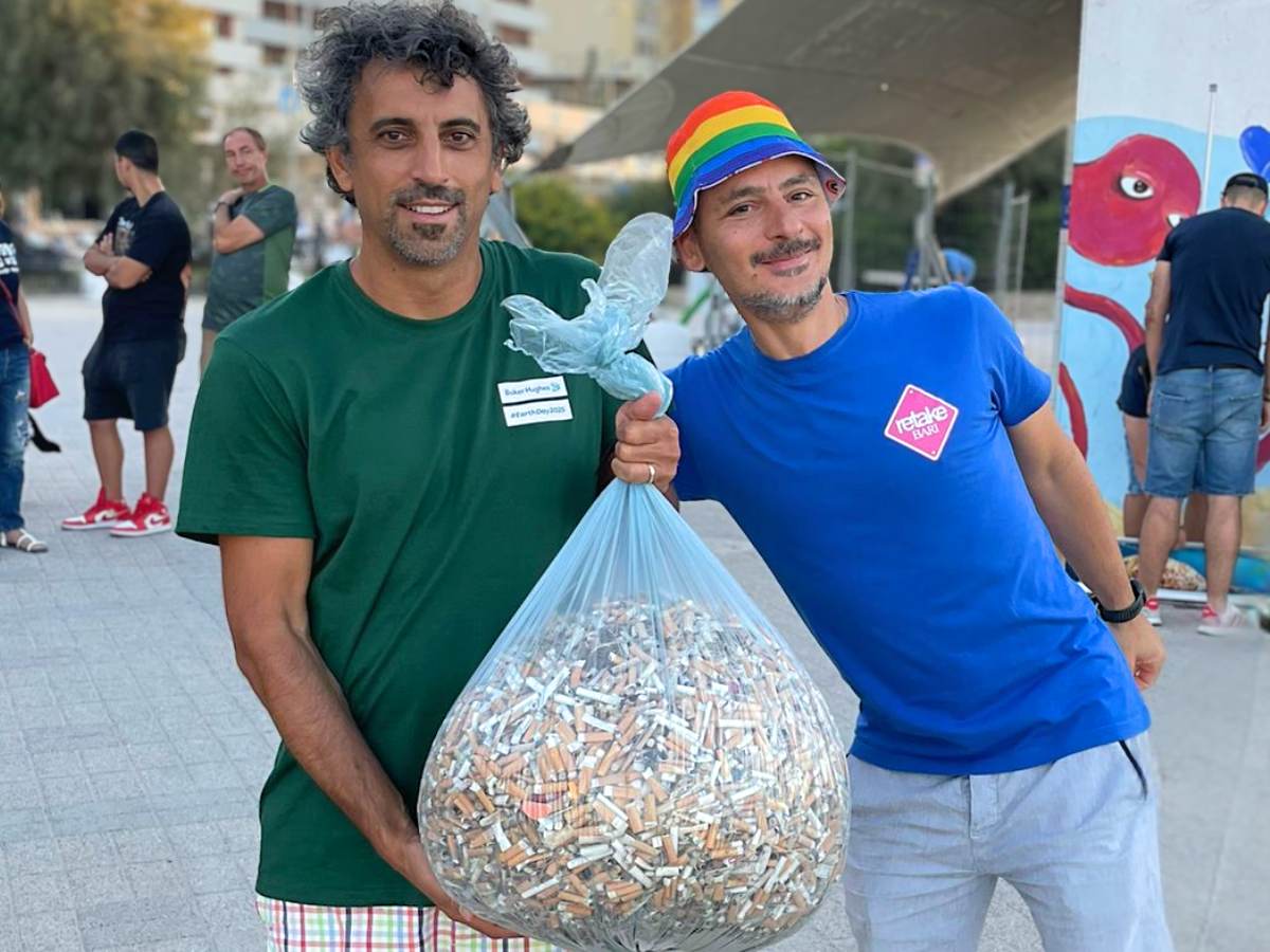 “Scola la Sabbia” da record a Bari: oltre 20mila mozziconi raccolti sulla spiaggia di Pane e Pomodoro – FOTO “Scola la Sabbia” da record a Bari: oltre 20mila mozziconi raccolti sulla spiaggia di Pane e Pomodoro – FOTO