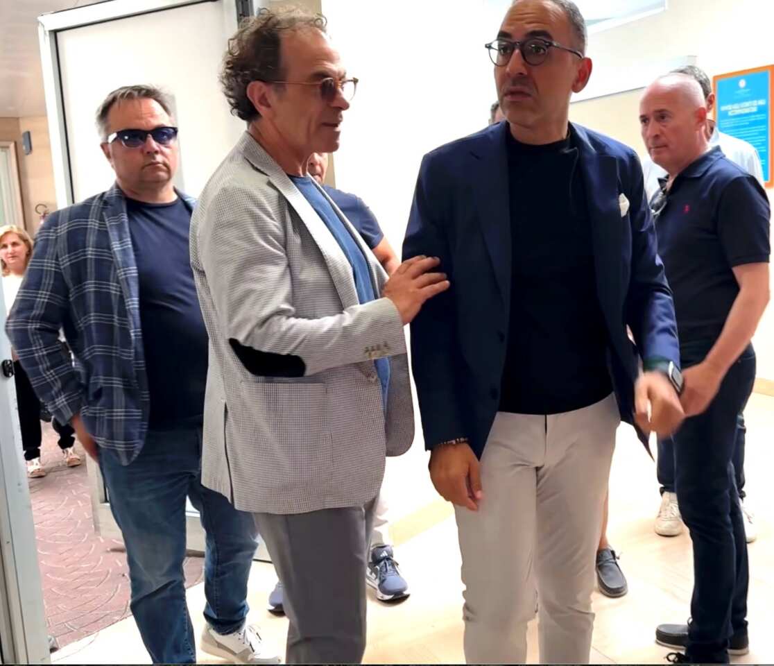Galleria foto 'Tragico incidente a San Giovanni Rotondo: muore l’ex sindaco Squarcella. Piemontese fa visita ai feriti' - foto 3