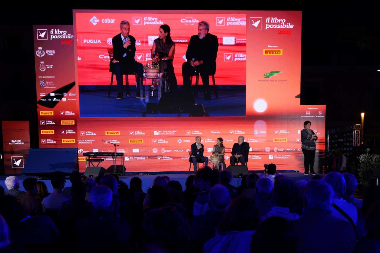 Polignano a Mare, via alla ventiquattresima edizione del festival “Il Libro Possibile”: inaugura Emiliano – VIDEO Polignano a Mare, via alla ventiquattresima edizione del festival “Il Libro Possibile”: inaugura Emiliano – VIDEO
