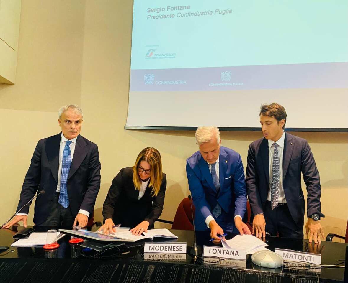 Galleria foto 'Bari, accordo tra Confindustria e Intesa Sanpaolo: in arrivo 9 miliardi per il rilancio delle imprese pugliesi' - foto 1