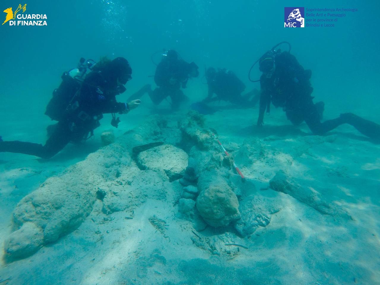 Galleria foto 'Recuperate armi risalenti al 1600 e 1700 nei mari del Salento: a scoprirle è stato un cittadino' - foto 4