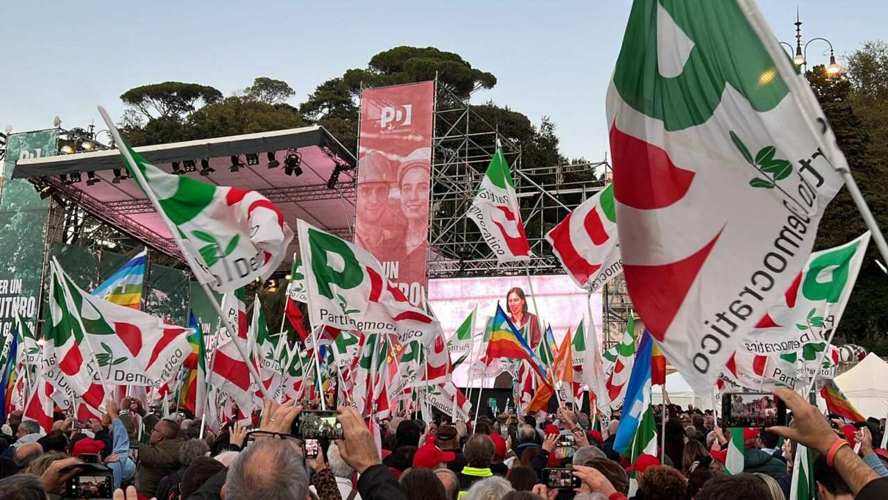 Galleria foto 'Torna la Festa de L’Unità in Puglia, appuntamento a Bisceglie: «Ci saranno i vertici nazionali del Pd» – VIDEO' - foto 1