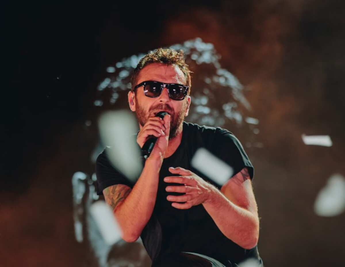 Cesare Cremonini sbarca a Bari, doppio sold out al San Nicola: «Pronti a far sognare la Puglia». La scaletta – VIDEO Cesare Cremonini sbarca a Bari, doppio sold out al San Nicola: «Pronti a far sognare la Puglia». La scaletta – VIDEO