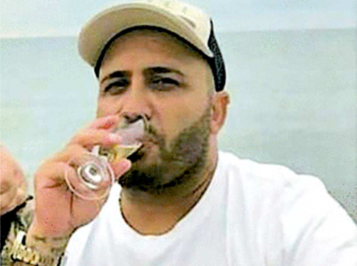 Spaccio di droga da Genova fino a Bari, verso il processo i pentiti-pusher pugliesi Spaccio di droga da Genova fino a Bari, verso il processo i pentiti-pusher pugliesi