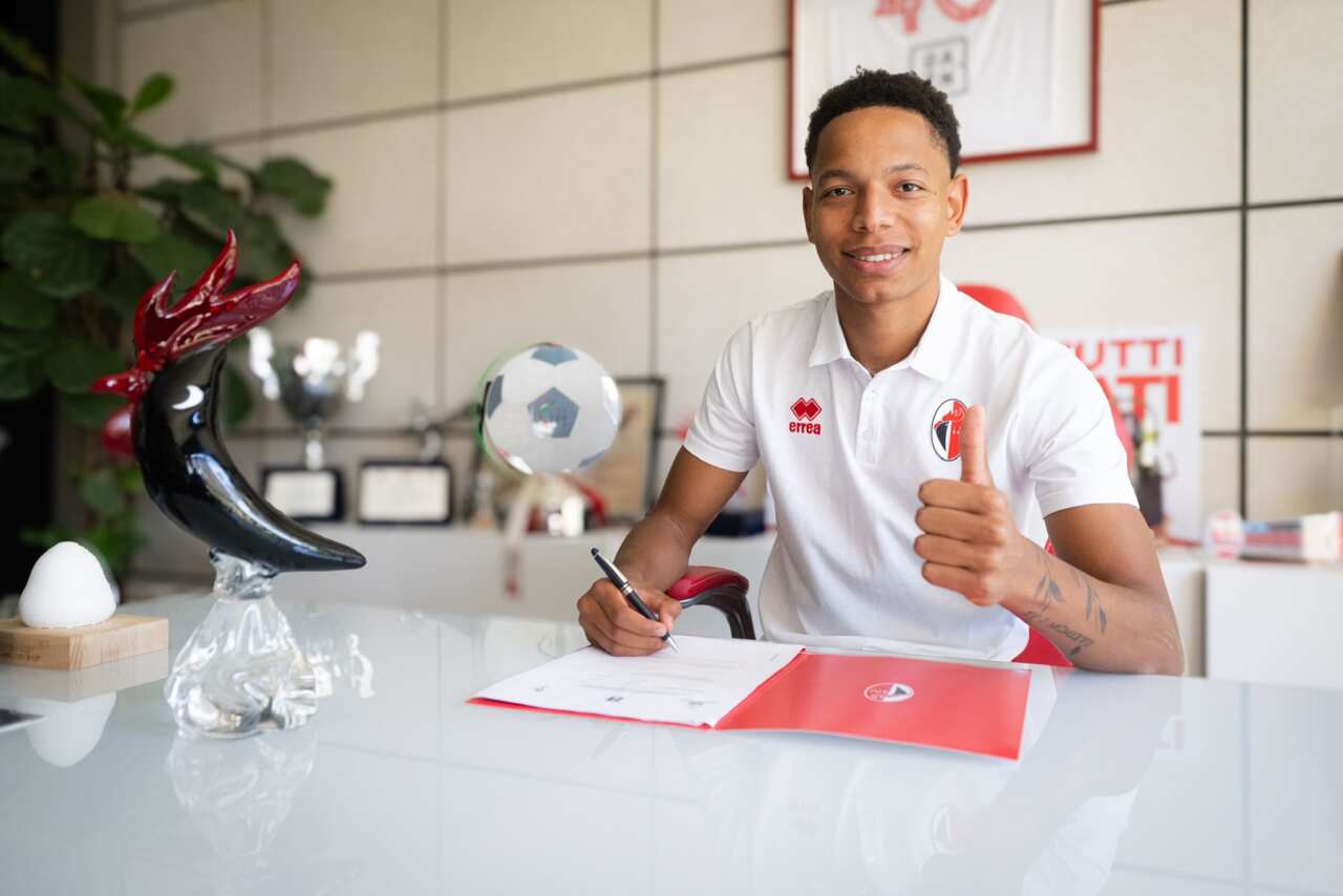 Galleria foto 'Calciomercato Bari: ecco il classe 2004 Kassama. Trattative avanzate per Gelli, Nikolau ed Henderson' - foto 1