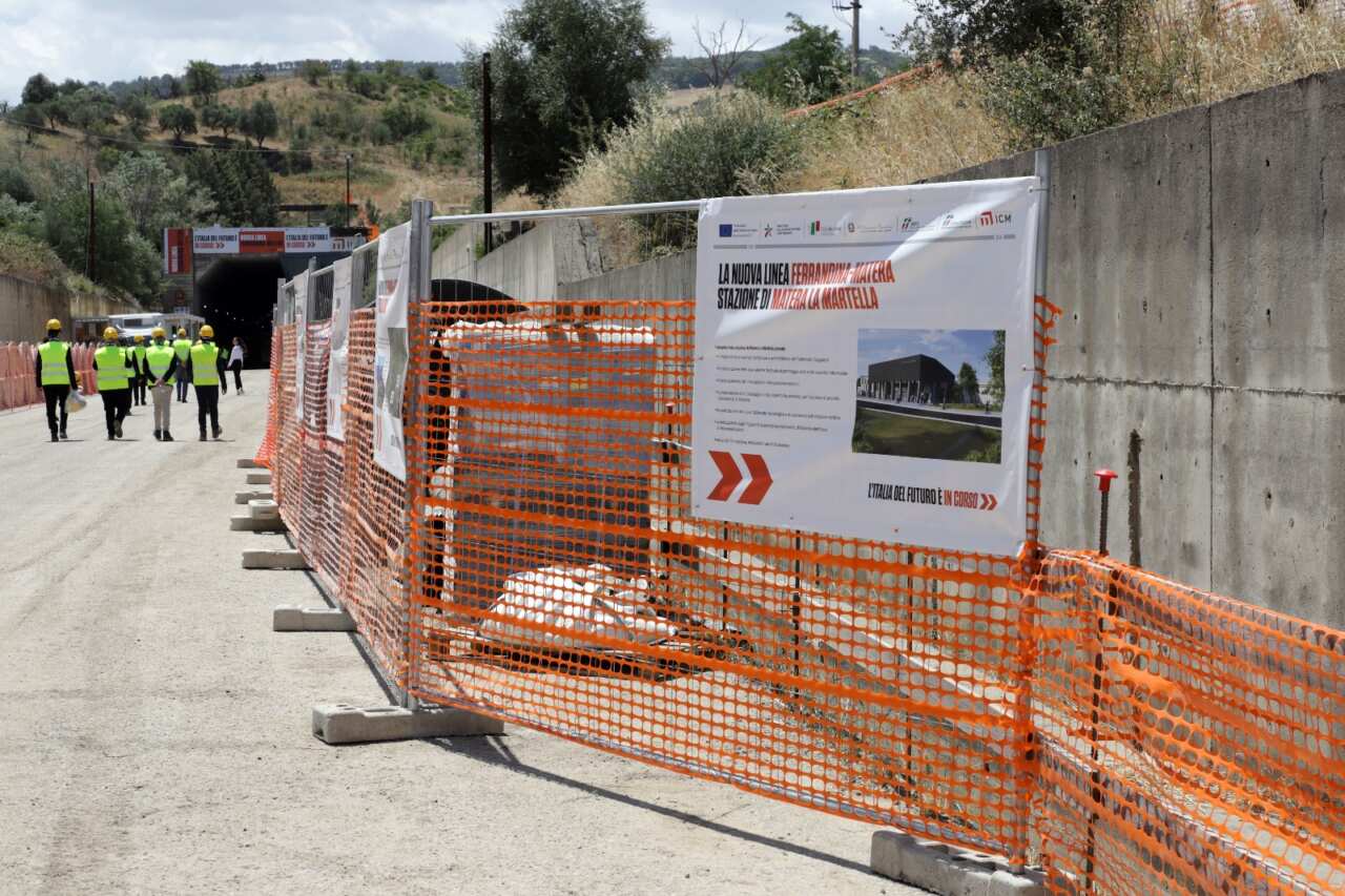 Galleria foto 'Linea ferroviaria Ferrandina-Matera, un’opera da 525 milioni: «Strategica per il sud»' - foto 1