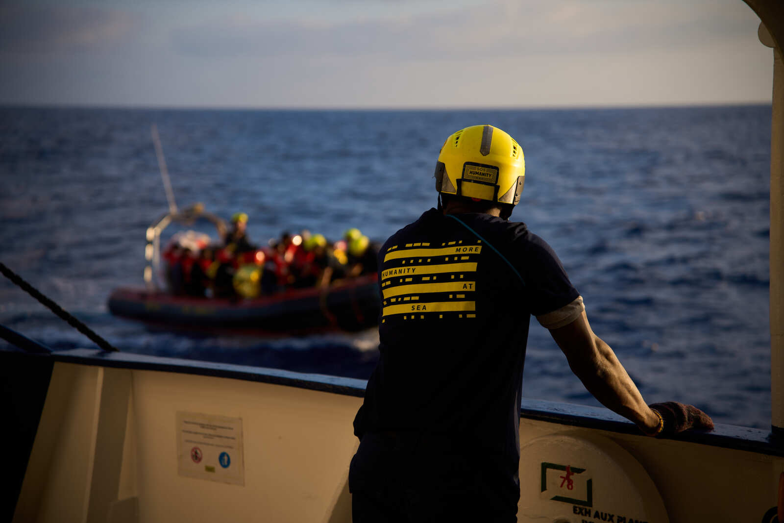 Galleria foto 'Migranti, la Humanity 1 diretta verso Bari: a bordo 40 persone salvate nelle acque del Mediterraneo' - foto 1