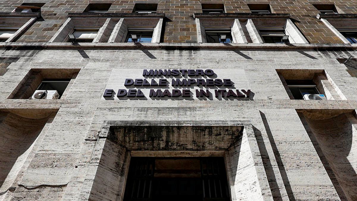 Galleria foto 'Recupero credito in ricerca e sviluppo e parere preventivo del Mise' - foto 1