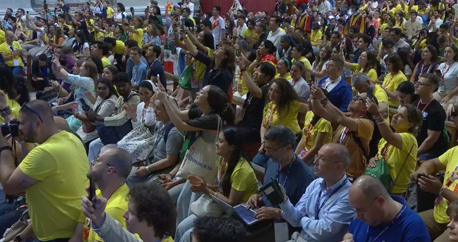 Galleria foto 'Giubileo dei Giovani, il Papa ai missionari digitali: «Portate pace fino ai confini della terra»' - foto 3