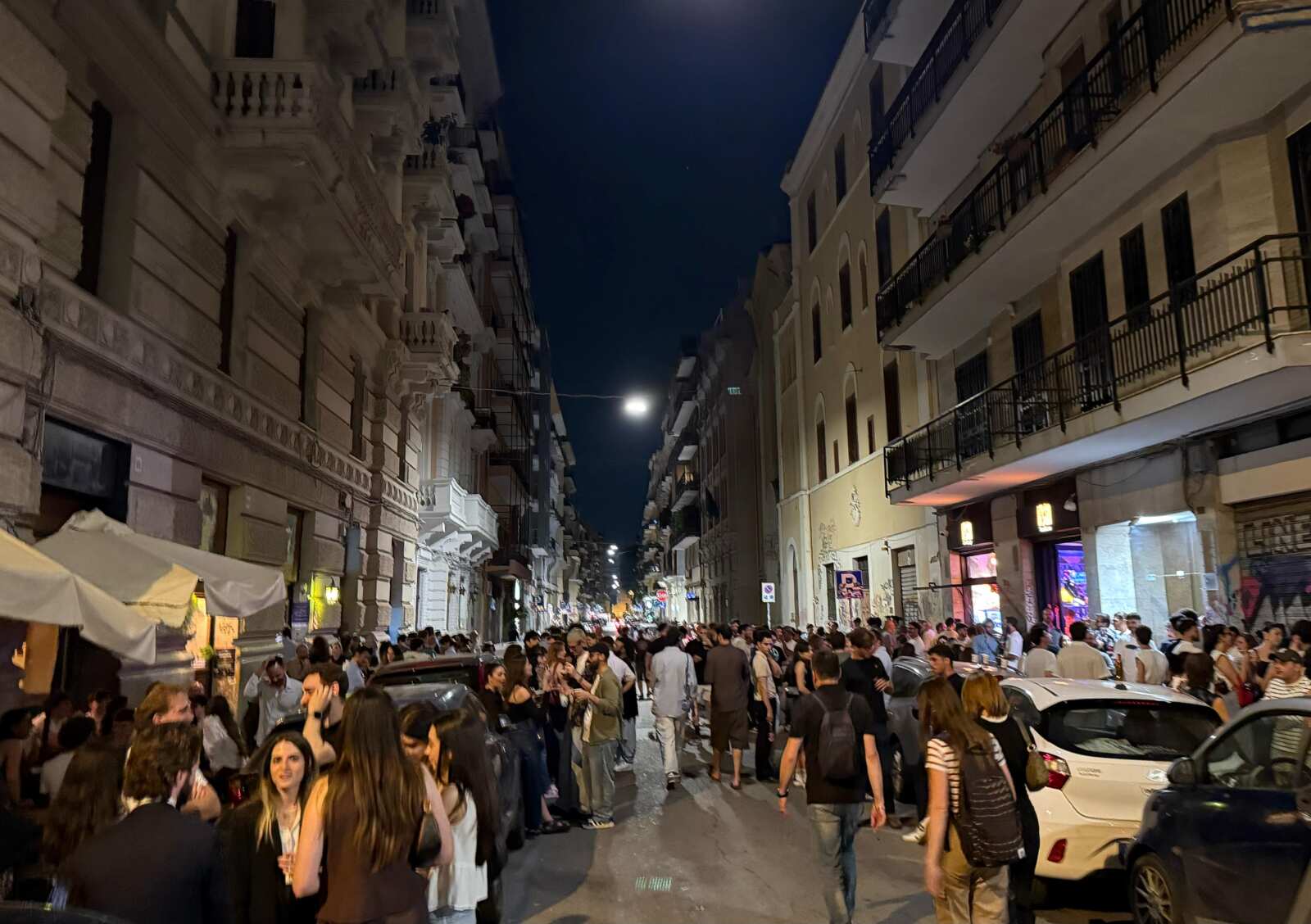 Galleria foto 'Movida a Bari, il Comune respinge la richiesta dei residenti' - foto 1
