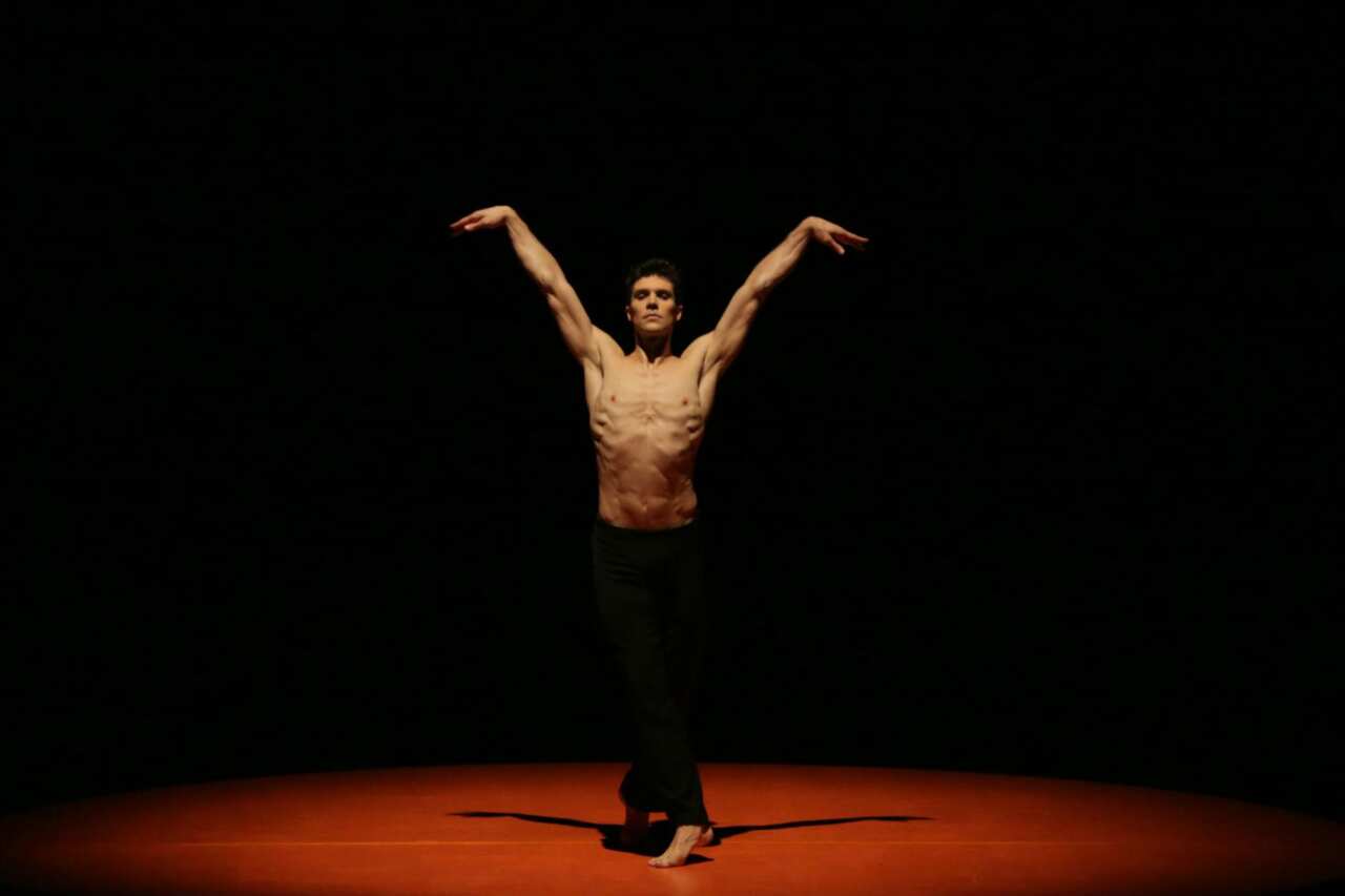 Expo 2025 Osaka, Roberto Bolle incanta con il Gala e un messaggio di bellezza e pace Expo 2025 Osaka, Roberto Bolle incanta con il Gala e un messaggio di bellezza e pace