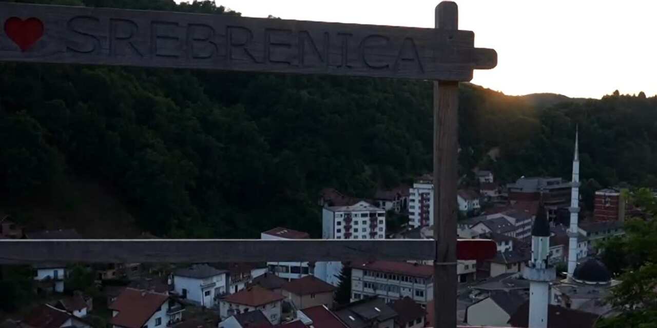 Galleria foto 'Srebrenica, 30 anni dal genocidio: migliaia in Bosnia per ricordare e chiedere giustizia' - foto 2