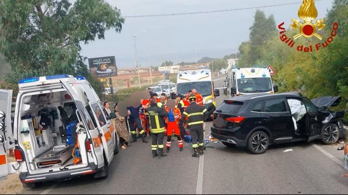 Galleria foto 'Sardegna, incidente frontale ad Arzachena: morti due giovani, grave un terzo. Ferite due turiste' - foto 1