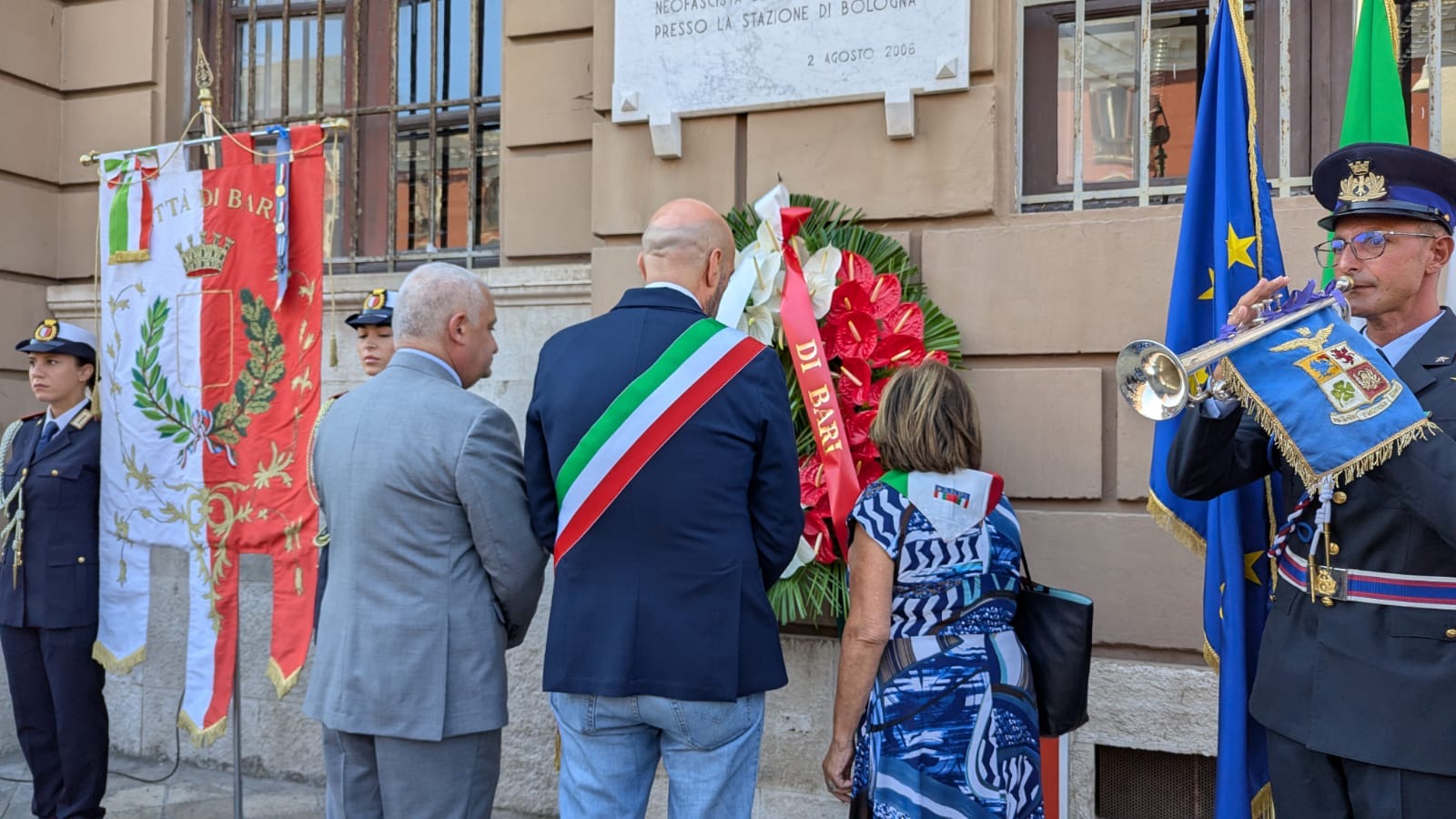 Galleria foto 'Strage di Bologna, il sindaco Leccese ricorda le vittime baresi e la democrazia' - foto 3