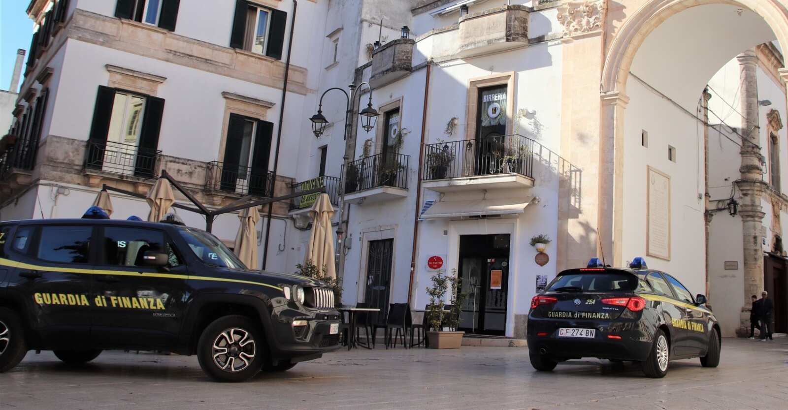 Galleria foto 'Reddito di Cittadinanza, truffa da oltre 144mila euro: 14 denunciati a Taranto' - foto 2