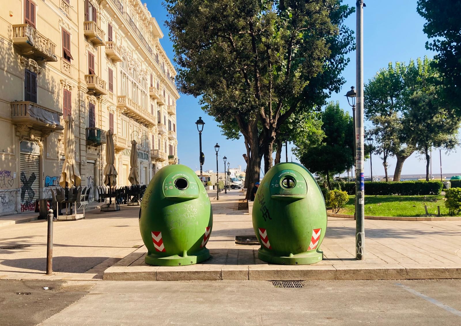 Bari, raccolta porta a porta per i commercianti: Amiu valuta modifiche a cassonetti e orari – FOTO Bari, raccolta porta a porta per i commercianti: Amiu valuta modifiche a cassonetti e orari – FOTO