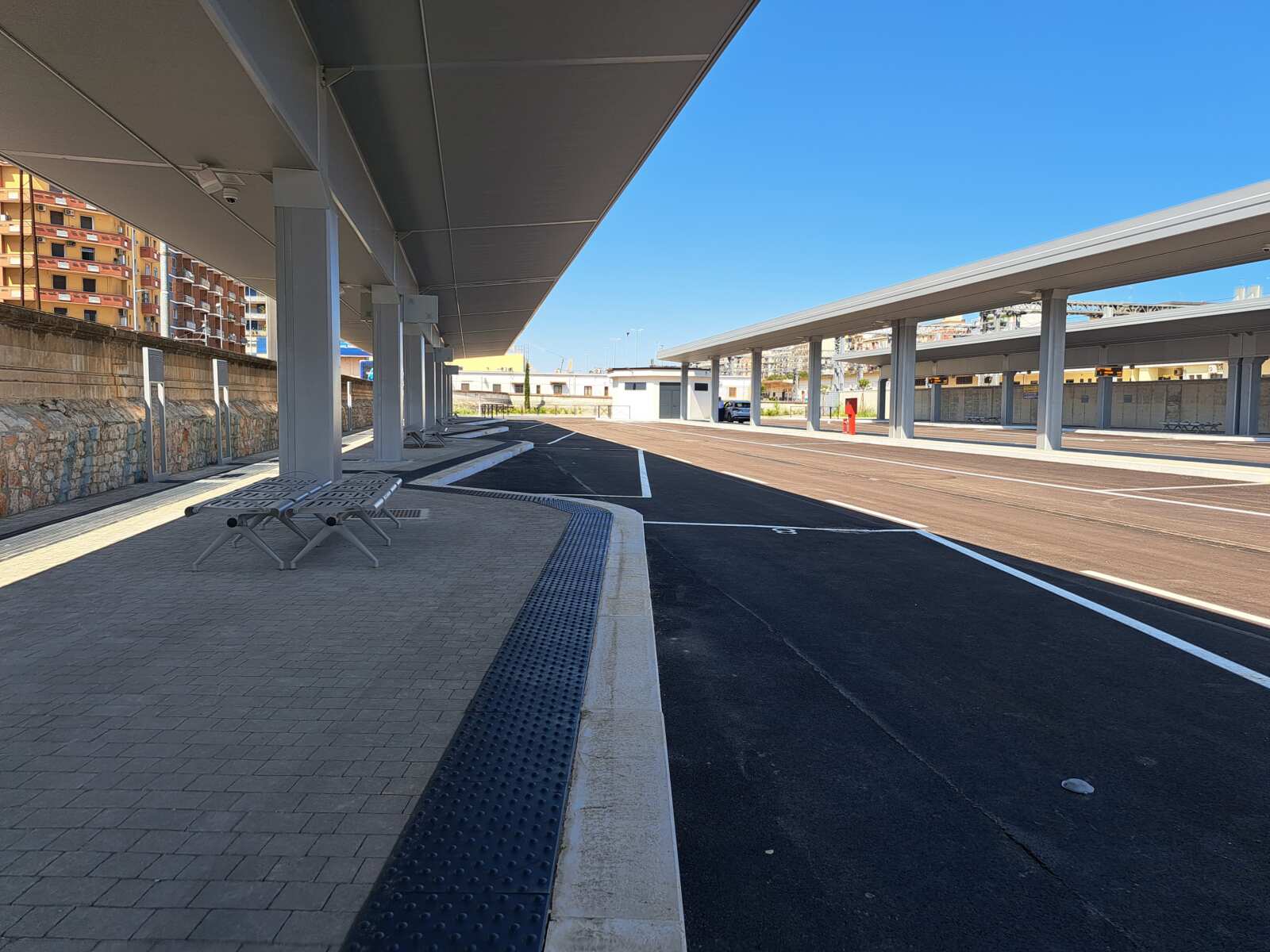 Galleria foto 'Bari, tutto pronto per il nuovo terminal bus della stazione Centrale: entrerà in funzione a settembre' - foto 4
