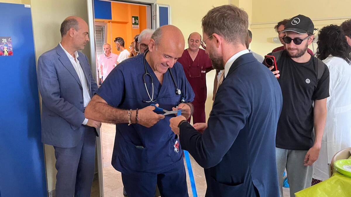 Galleria foto 'Donazione all’ospedale “Umberto I” di Corato: nuovi arredi per i reparti di Pediatria e Neonatologia – FOTO' - foto 5