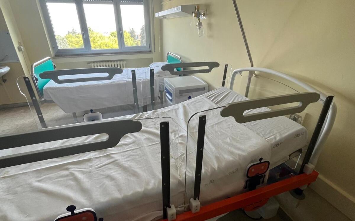Galleria foto 'Donazione all’ospedale “Umberto I” di Corato: nuovi arredi per i reparti di Pediatria e Neonatologia – FOTO' - foto 1