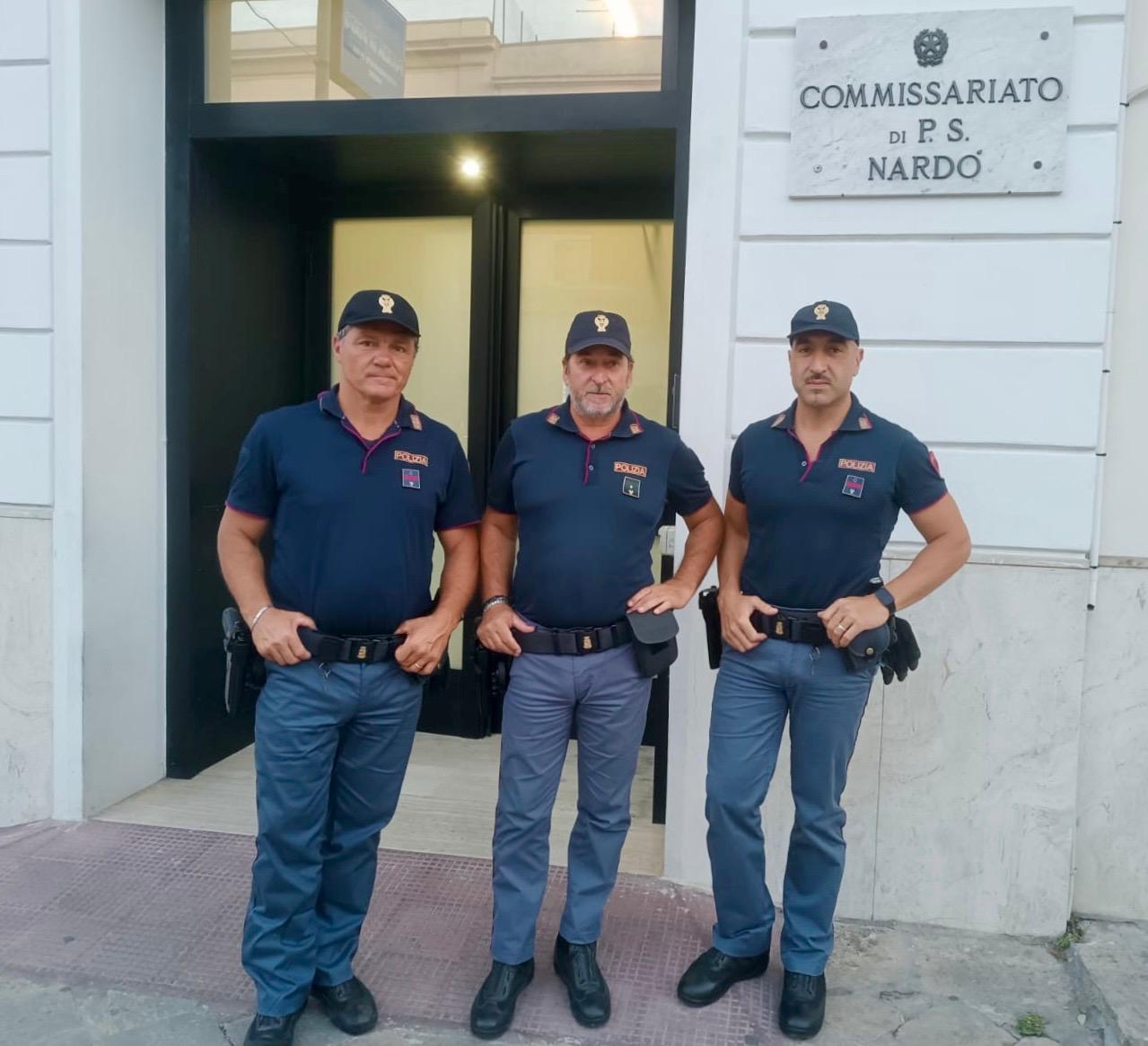 Nardò, corsa contro il tempo: tre poliziotti salvano un uomo che tentava di togliersi la vita Nardò, corsa contro il tempo: tre poliziotti salvano un uomo che tentava di togliersi la vita
