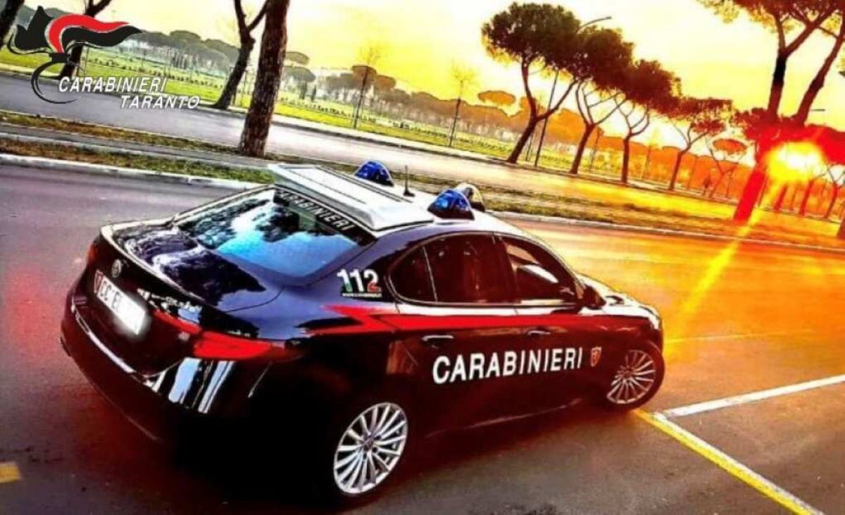 Galleria foto 'Alla guida di un’auto senza patente, non si ferma all’alt e fugge: 31enne arrestato a Palagiano' - foto 1
