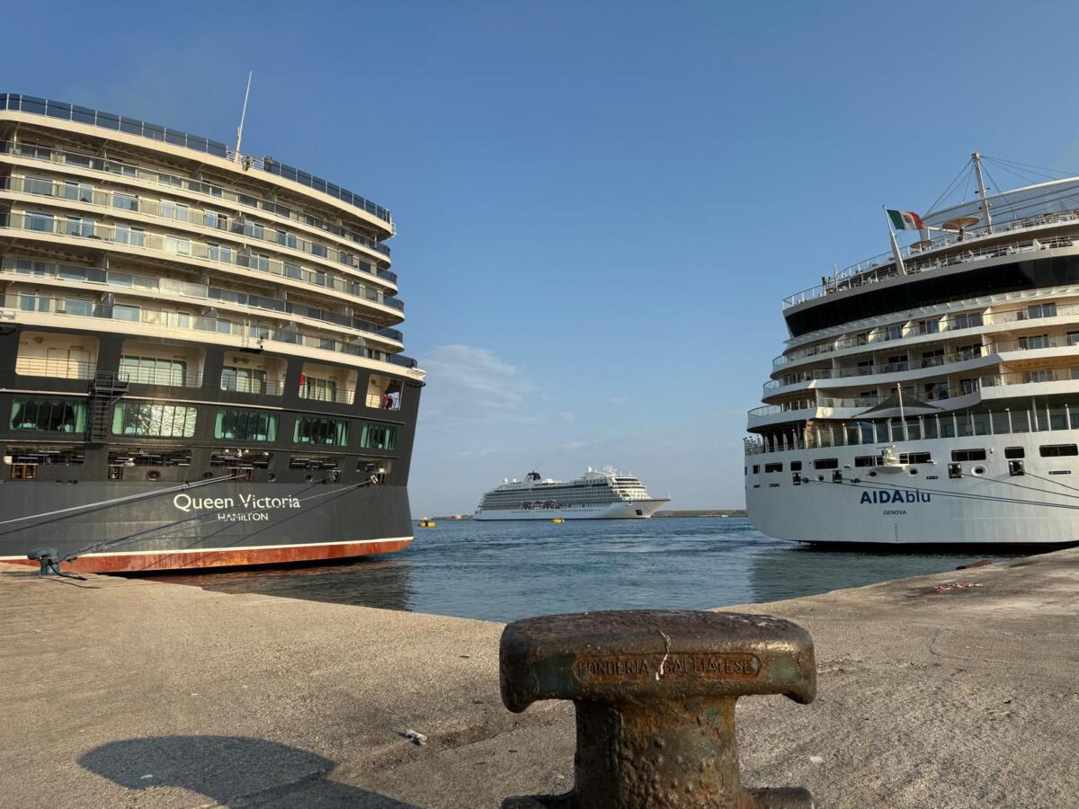Galleria foto 'Giornata storica per il Porto di Bari: 4 navi da crociera accolte in contemporanea e oltre 8mila passeggeri – FOTO' - foto 4