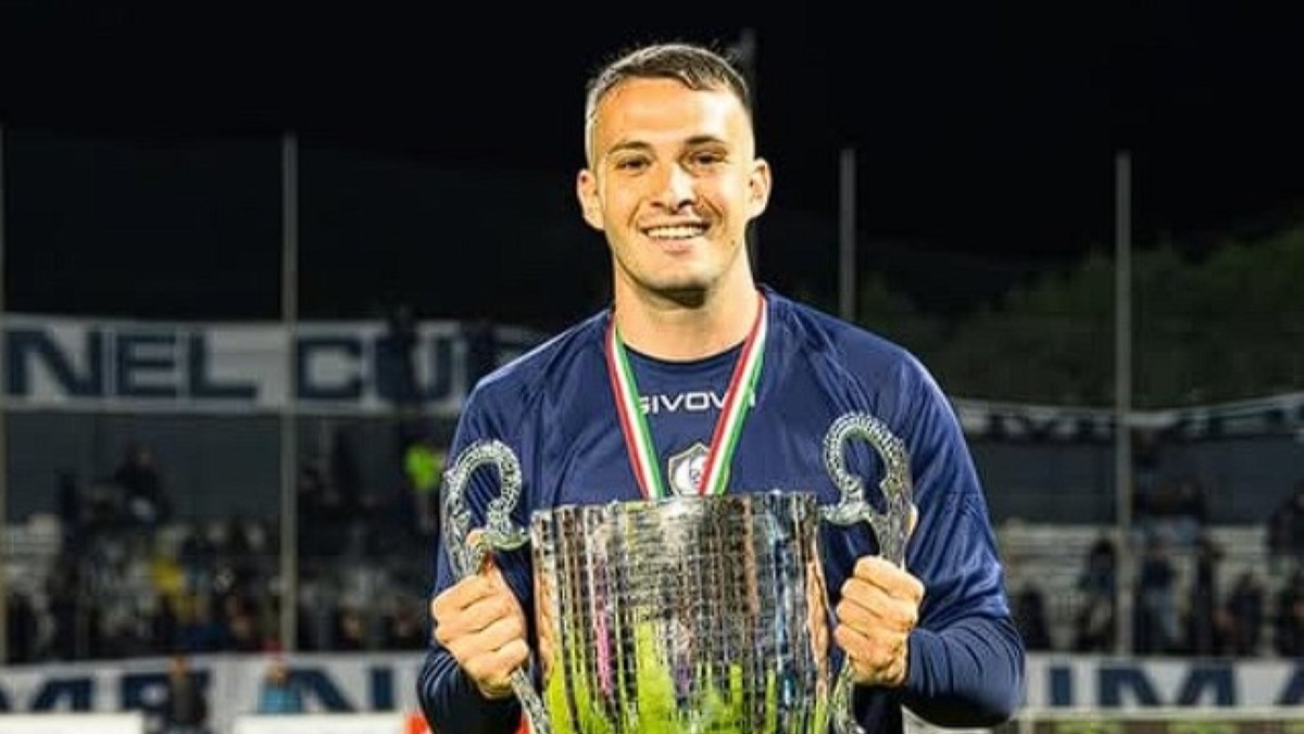 Galleria foto 'Taranto calcio, in difesa arriva Derosa: l’ex Andria è l’altro colpo del ds Di Bari' - foto 1