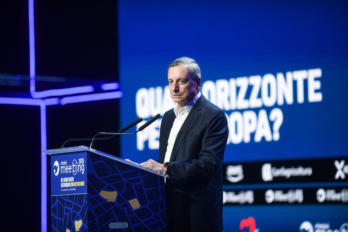 Galleria foto 'Amicizia tra i popoli, a Rimini Draghi striglia l’Ue: «In Ucraina e nel Medio Oriente è marginale»' - foto 1