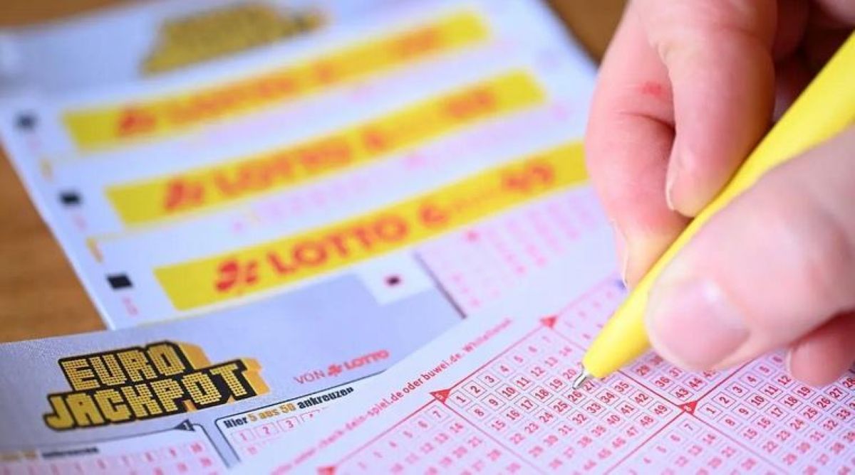 Modugno baciata dalla fortuna, vinti oltre 111mila euro con l’Eurojackpot Modugno baciata dalla fortuna, vinti oltre 111mila euro con l’Eurojackpot