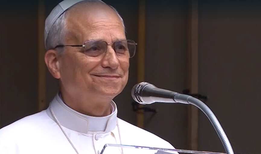 Il Papa a Castel Gandolfo celebra l’Assunzione e cita Dante: «Non perdersi nel male»