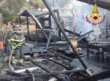 Paura sul lungomare di Gallipoli, in fiamme un ristorante: ingenti i danni. Indagano i carabinieri – VIDEO