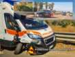 Scontro tra un suv e un’ambulanza sulla provinciale nel Salento: una soccorritrice in ospedale