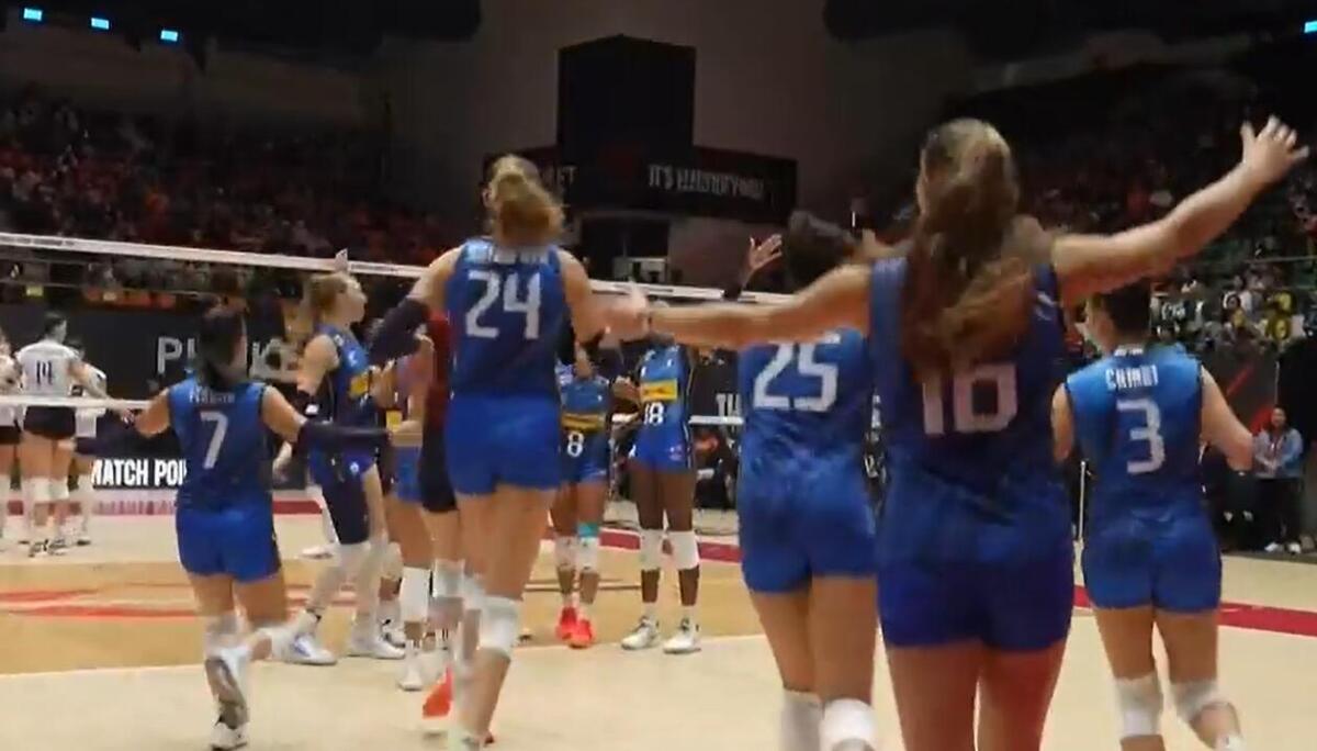 Pallavolo, mondiali in Thailandia: esordio vincente per le azzurre, Slovacchia battuta 3-0 Pallavolo, mondiali in Thailandia: esordio vincente per le azzurre, Slovacchia battuta 3-0