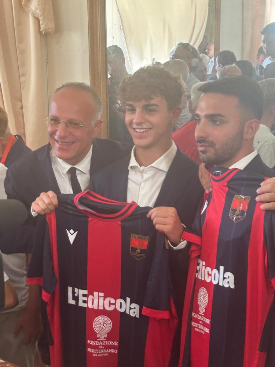 Galleria foto 'Taranto calcio, Ladisa: «Ci sentiamo adottati da questa città, il nostro è un progetto serio» – FOTO e VIDEO' - foto 2