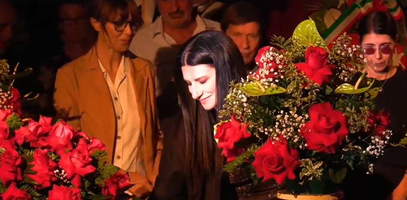 Addio a Pippo Baudo, ultimo saluto al re della tv italiana al Teatro delle Vittorie: «Era la Rai»