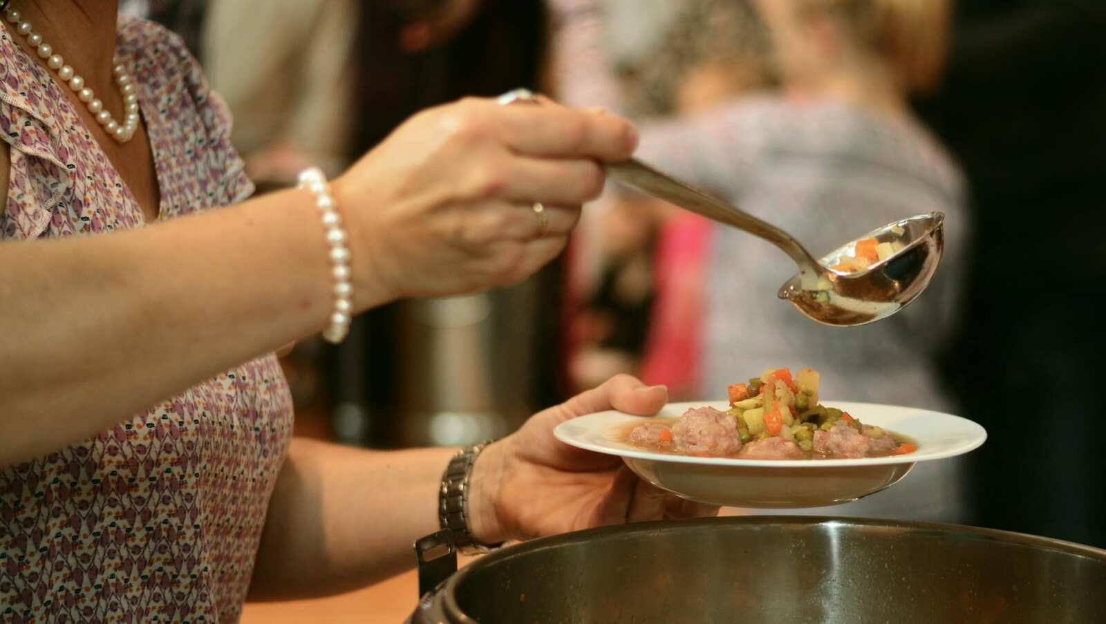 Galleria foto 'Nel Sud Italia cresce la povertà. Il lavoro non basta' - foto 1