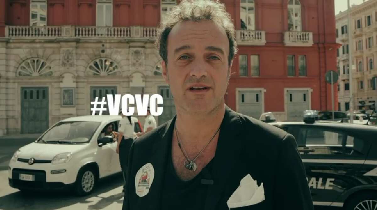 Galleria foto 'Bari, lo spot della Polizia Locale per promuovere la sicurezza stradale: Renato Ciardo testimonial – VIDEO' - foto 1