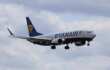 Passeggeri ubriachi e molesti, Ryanair chiede di limitare la vendita di alcol negli aeroporti