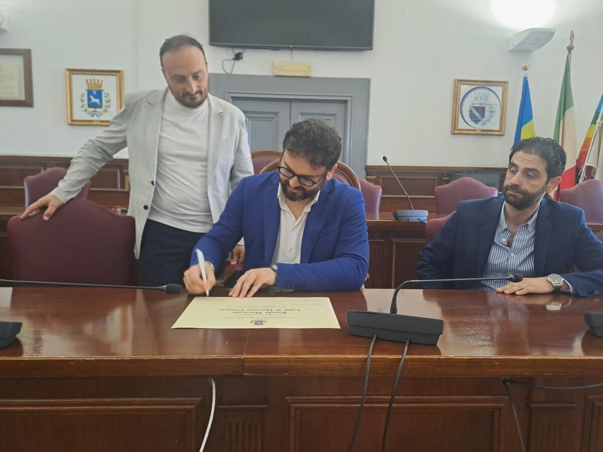 Martina Franca, crescono i tumori. Il sindaco Gianfranco Palmisano: «No ad allarmismi» Martina Franca, crescono i tumori. Il sindaco Gianfranco Palmisano: «No ad allarmismi»