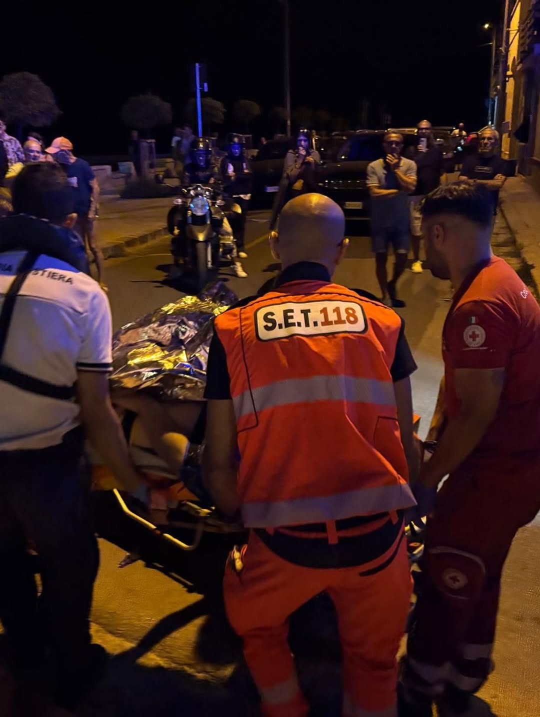 Galleria foto 'Porto Selvaggio, turista 25enne si tuffa da uno scoglio e batte la testa: è in ospedale' - foto 1