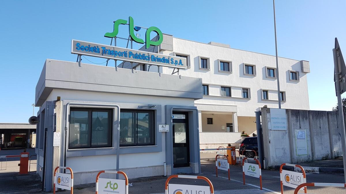 Brindisi, bufera sul bando per il nuovo direttore della Stp: in commissione il confronto è «surreale» Brindisi, bufera sul bando per il nuovo direttore della Stp: in commissione il confronto è «surreale»