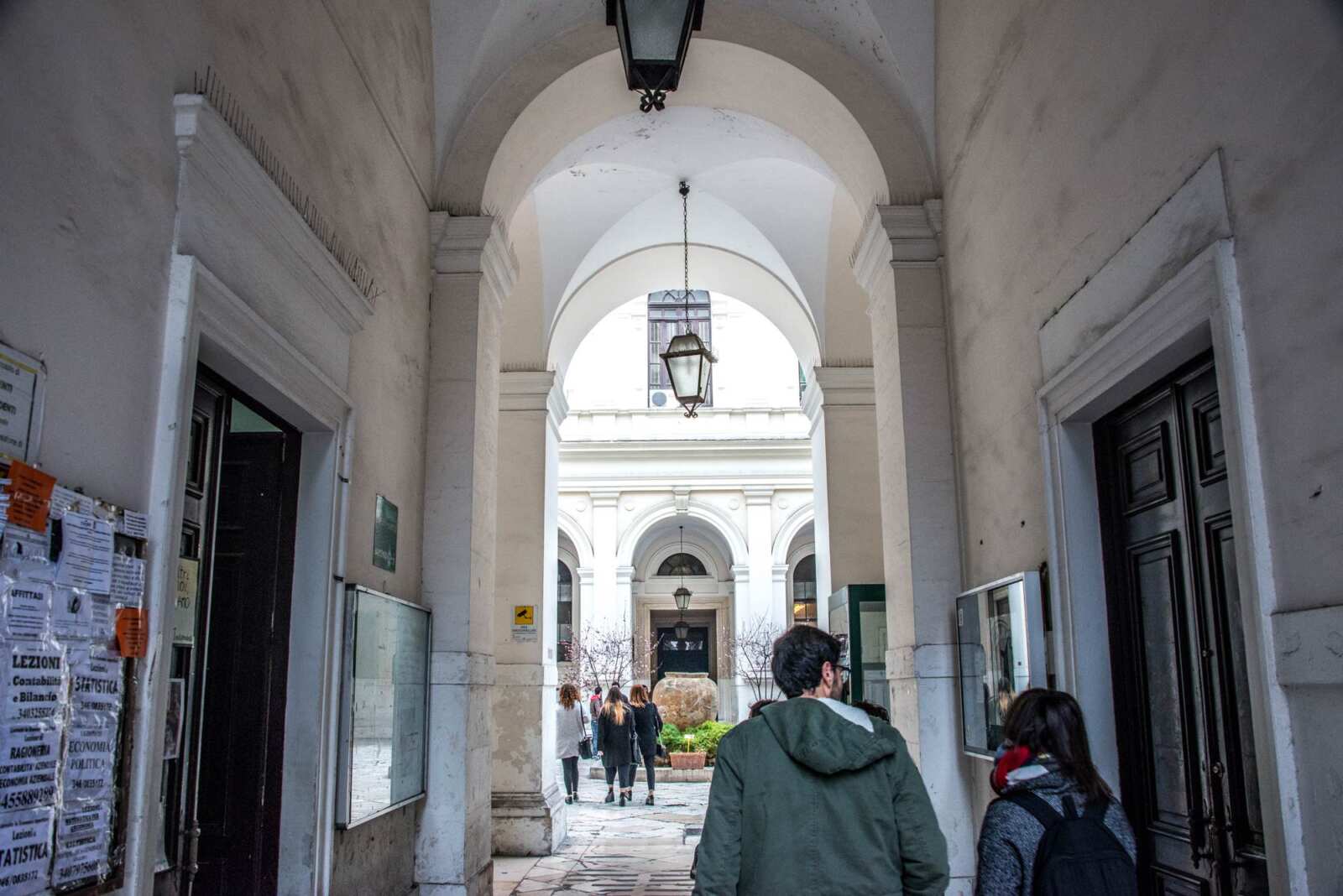 Galleria foto 'Stop al corso per radiologi all’UniBa: «Una scelta che mette a rischio il diritto alla salute»' - foto 1