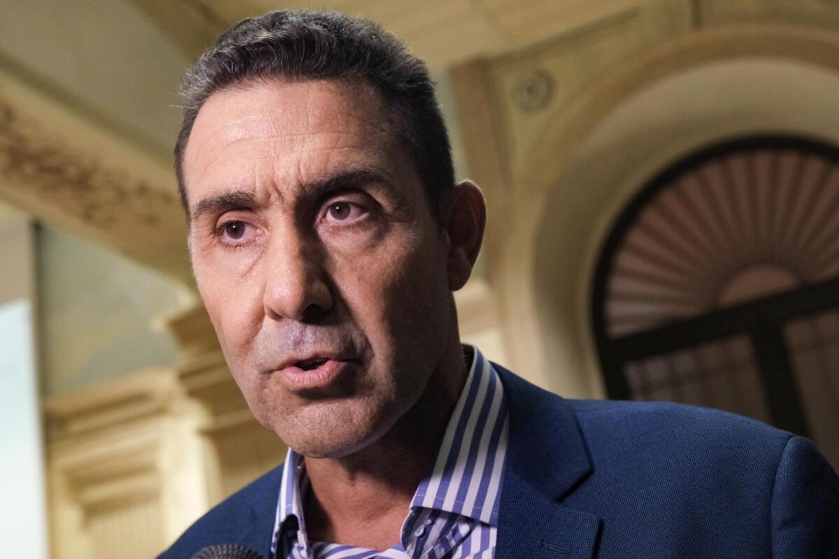 Regionali in Puglia, la Lega candida Roberto Vannacci: sarà capolista a Bari, Taranto e Foggia Regionali in Puglia, la Lega candida Roberto Vannacci: sarà capolista a Bari, Taranto e Foggia