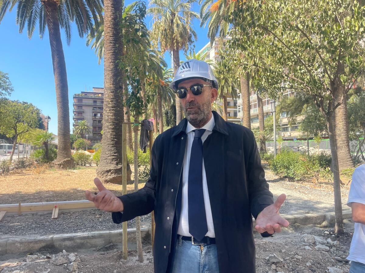 Bari, sopralluogo del sindaco sul cantiere di Piazza Moro: «Chieste garanzie per non avere disagi a Natale» Bari, sopralluogo del sindaco sul cantiere di Piazza Moro: «Chieste garanzie per non avere disagi a Natale»