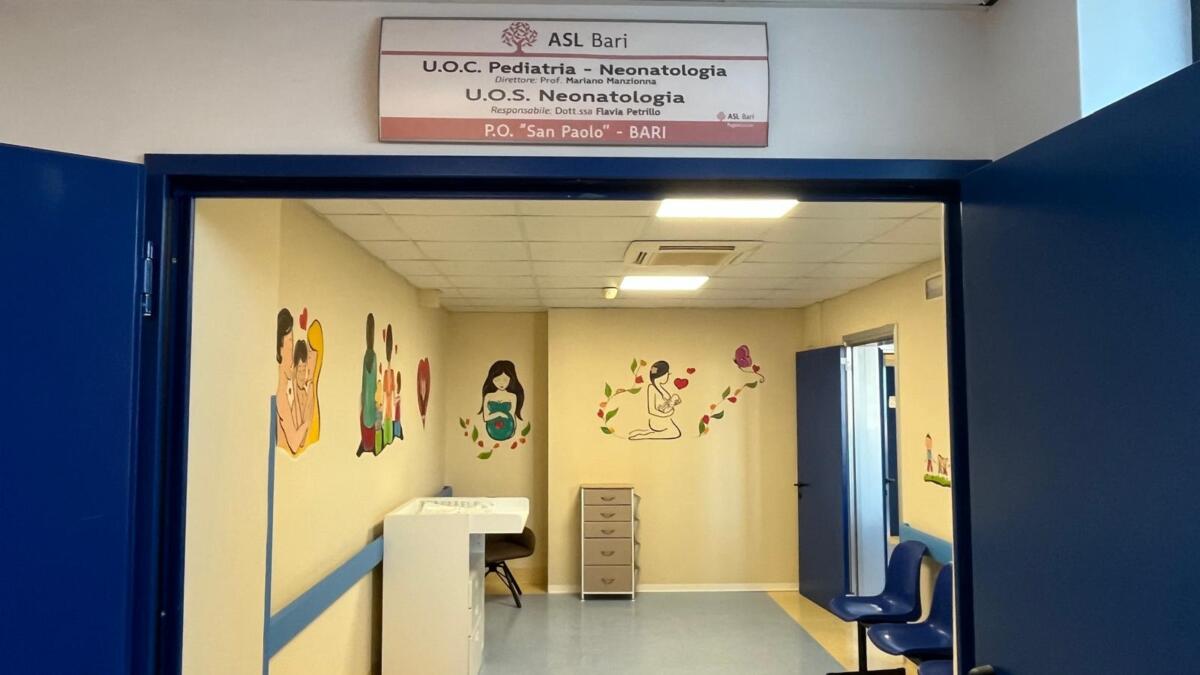 Bari, uno spazio per i genitori e i loro bimbi: Unicef inaugura un baby pit stop all’ospedale San Paolo